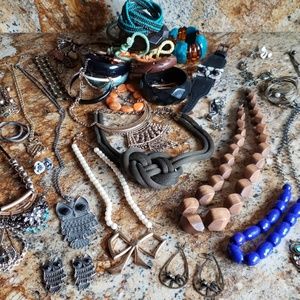Bundle of misc jewelry. Sold as whole